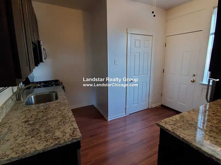 3749 W Sunnyside Ave #3 — Photo 5