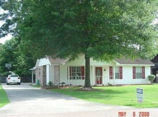 44439 Lakewood Dr, Prairieville, LA 70769