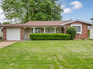 11866 Colby Chase Rd, Florissant, MO 63033
