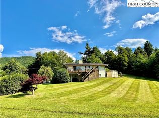 283 Beaver Creek Estate Dr, West Jefferson, NC 28694