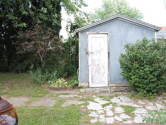 5th image of 1128 Frieda St