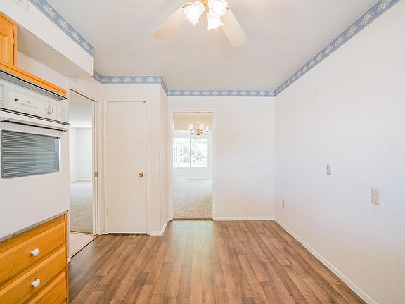 3rd image of 10020 W Kingswood Cir