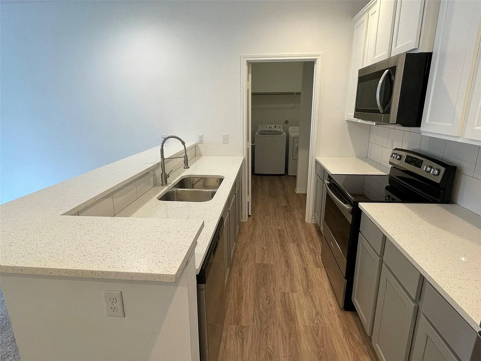 1 bed, 1.0 bath, 645 sqft, $1,025 — Photo 3