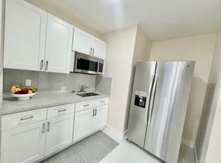 15949 SW 141st Ter, Miami, FL 33196