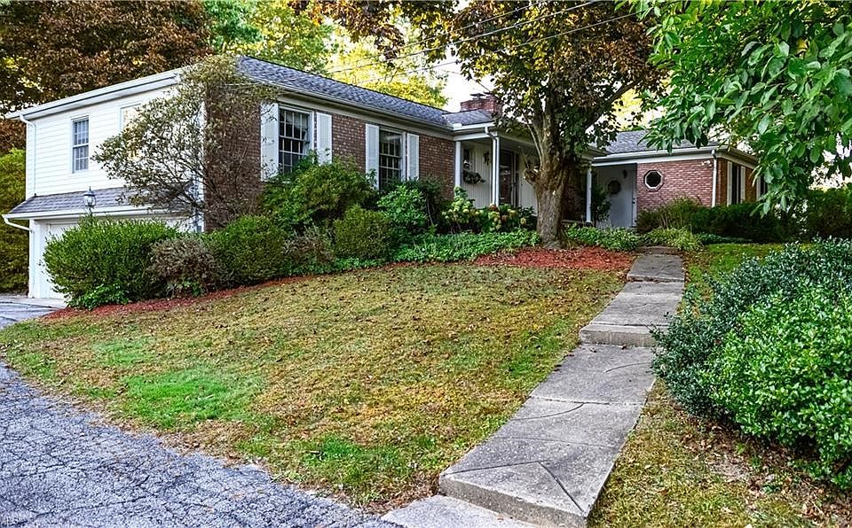 1st image of 79 Maple Hill Dr
