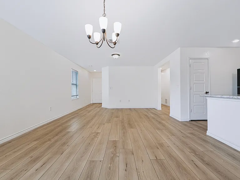 1030 Gruma — Photo 29