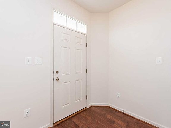 3rd image of 505 Brownstone Ct