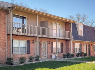1415 Slate Run Rd APT 49, New Albany, IN 47150
