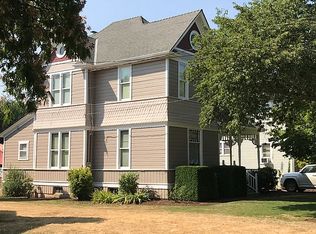 105 Grant St, Silverton, OR 97381