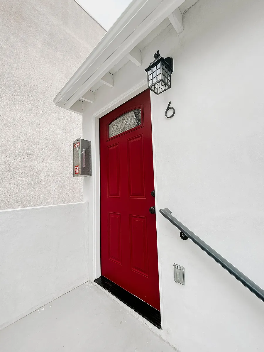 Building Photo - 7342 Girard Ave #6