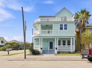 2326 Bernardo De Galvez Ave, Galveston, TX 77550
