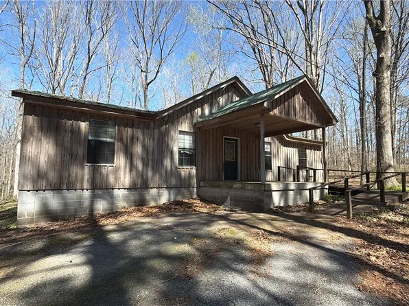 1272 Dejarnette Rd, Kellyton, AL 35089