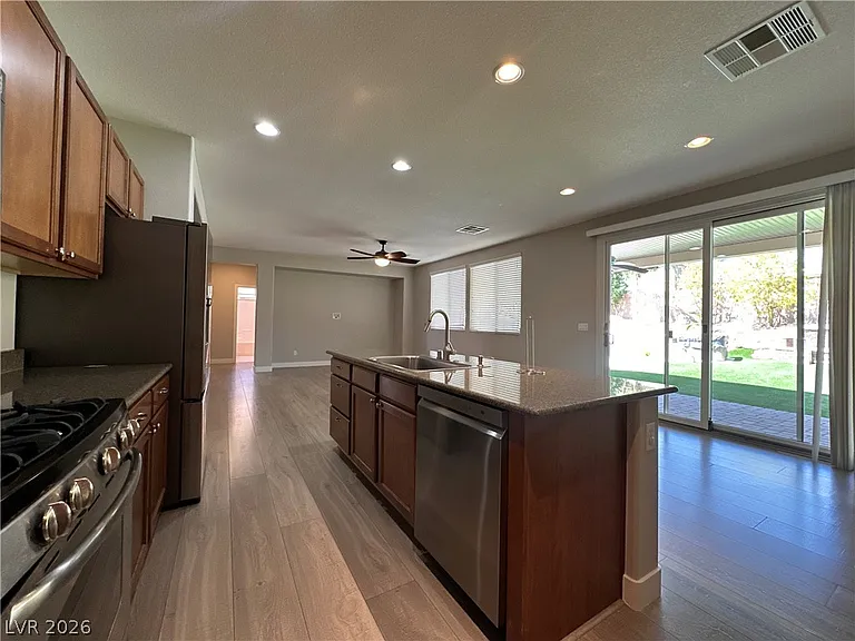 6631 April Bend Ct — Photo 10