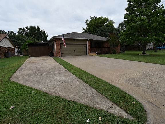 2nd image of 1331 Aspen Ln