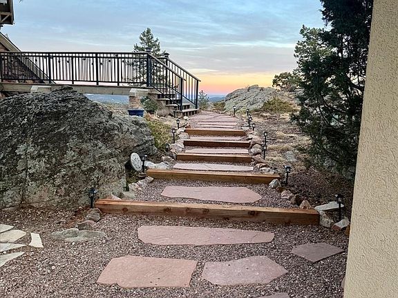 3rd image of 6516 Vesuvius Road