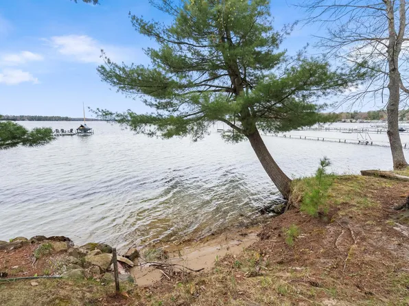186 S Long Lake Rd, Traverse City, MI 49685