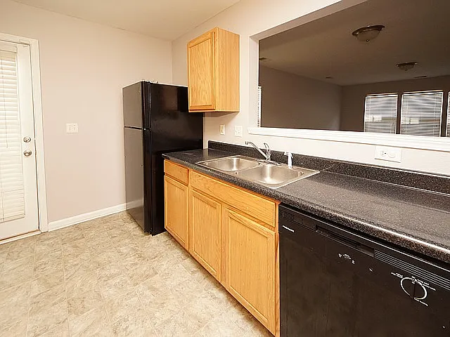 1218 Vistiana Dr — Photo 19