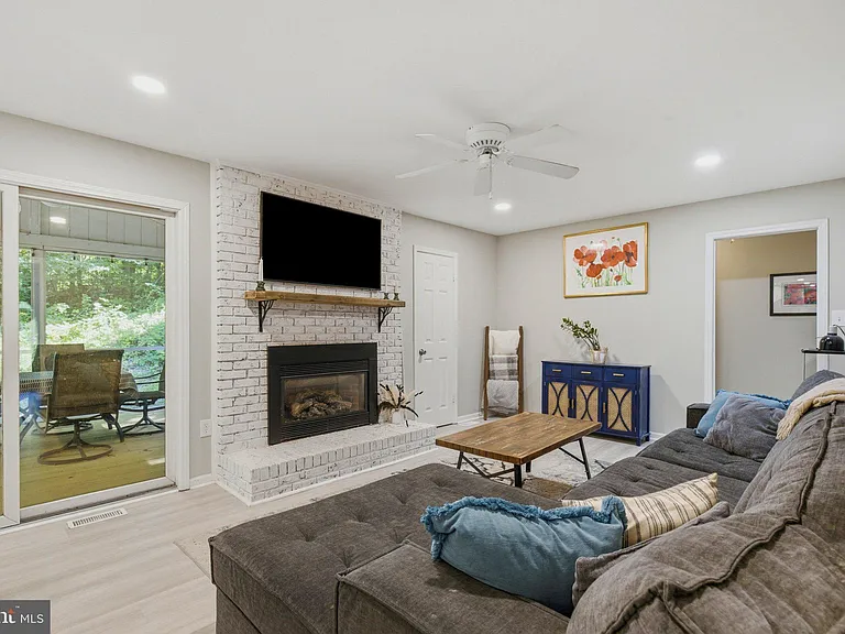 2641 Dogwood Ln — Photo 16