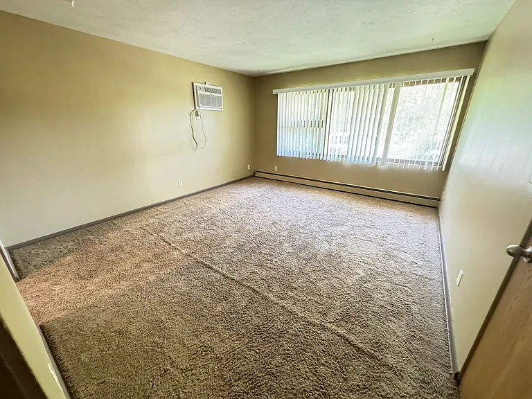 1930 Washington St #5 — Photo 5