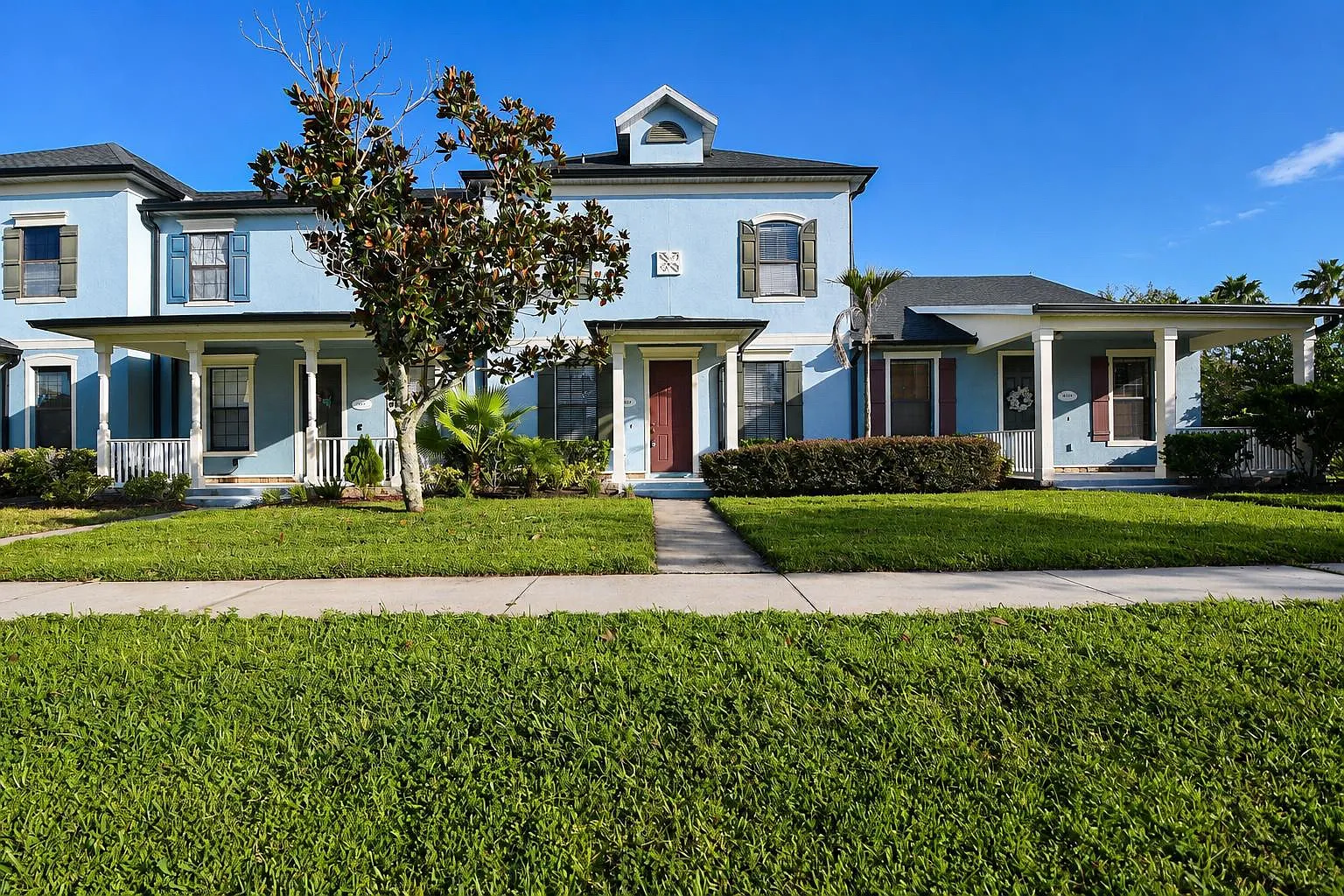 2 bed, 2.5 bath, 1375 sqft, $2,400 — Photo 1