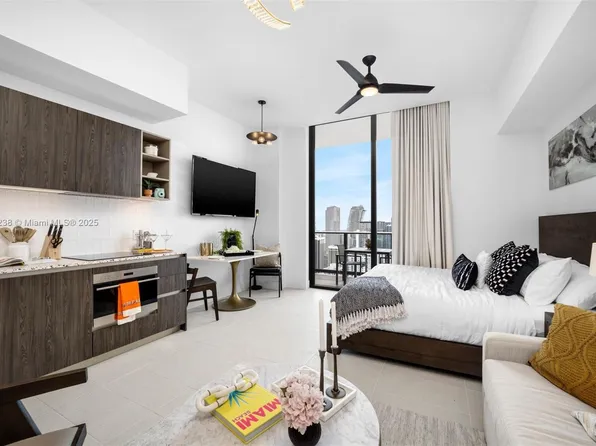 159 NE 6th St #5112, Miami, FL 33132