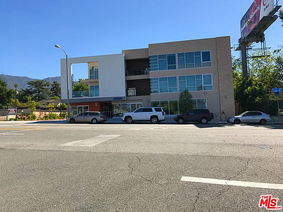 4th image of 1968 Lake Ave