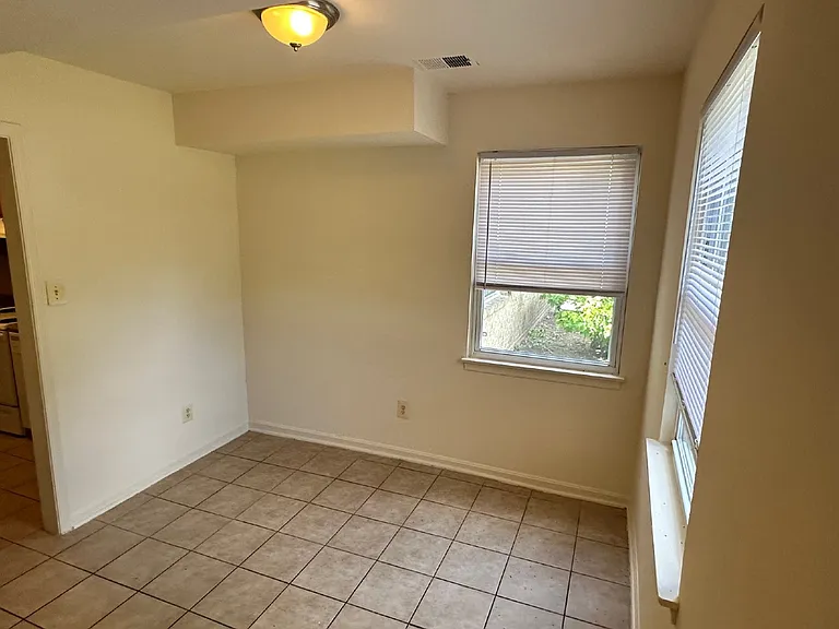 9773 Hagel Cir #B — Photo 5