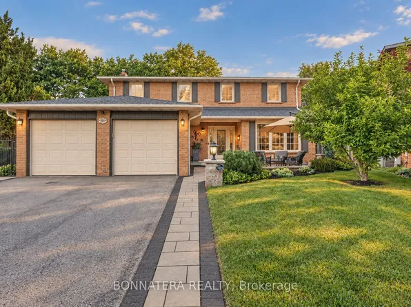1409 Holly Ct, Oakville, ON L6H 3J4