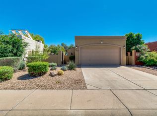 945 E Wahalla Ln, Phoenix, AZ 85024