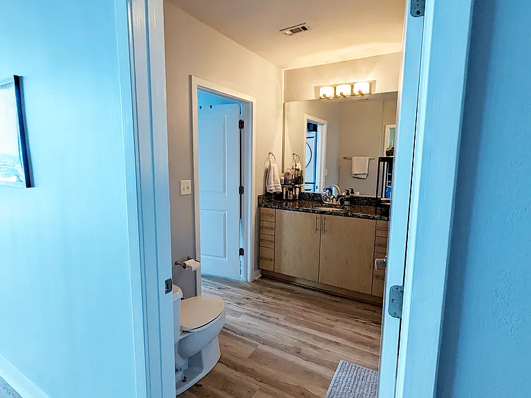 210 N Church St #1811 — Photo 15