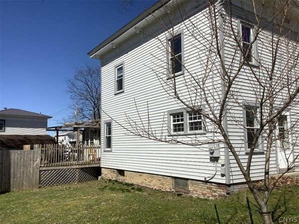 15 Galatia St, Marathon, NY 13803