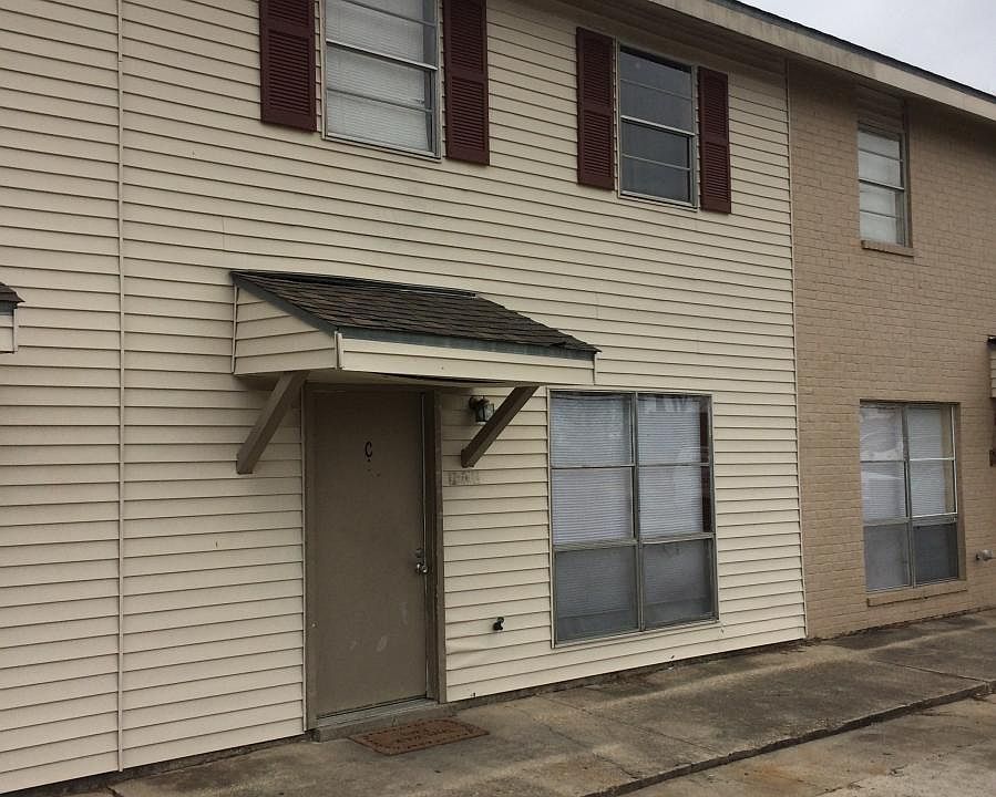 1st image of 726 Bergerie St #B