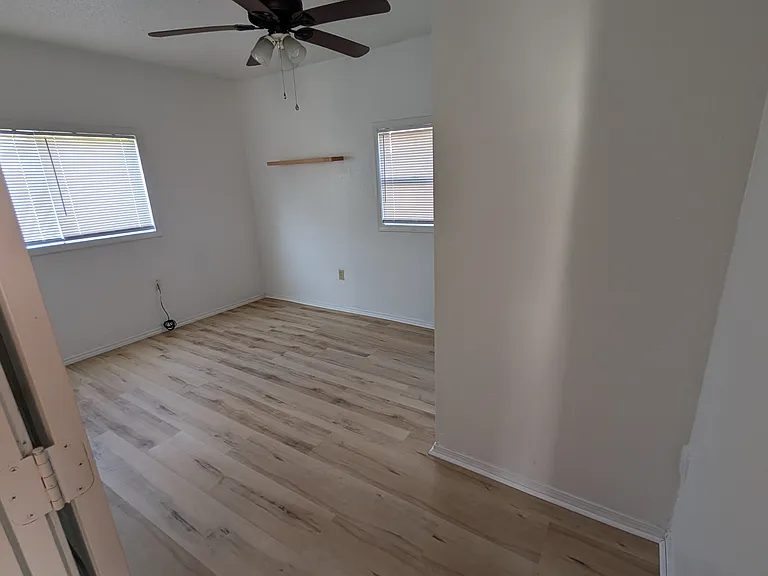 709 Hickory St — Photo 4