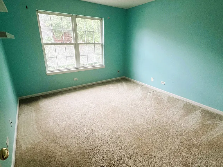 1029 Enfield Dr — Photo 25