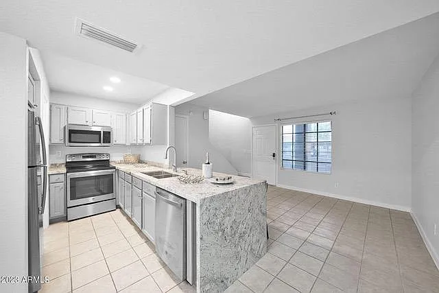E Belleview Pl — Photo 51