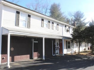 18 Indian Ln, Webster, MA 01570