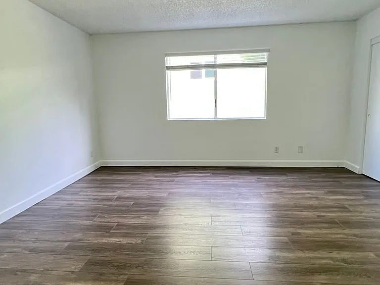 3101 Eagle Rock Blvd — Photo 27