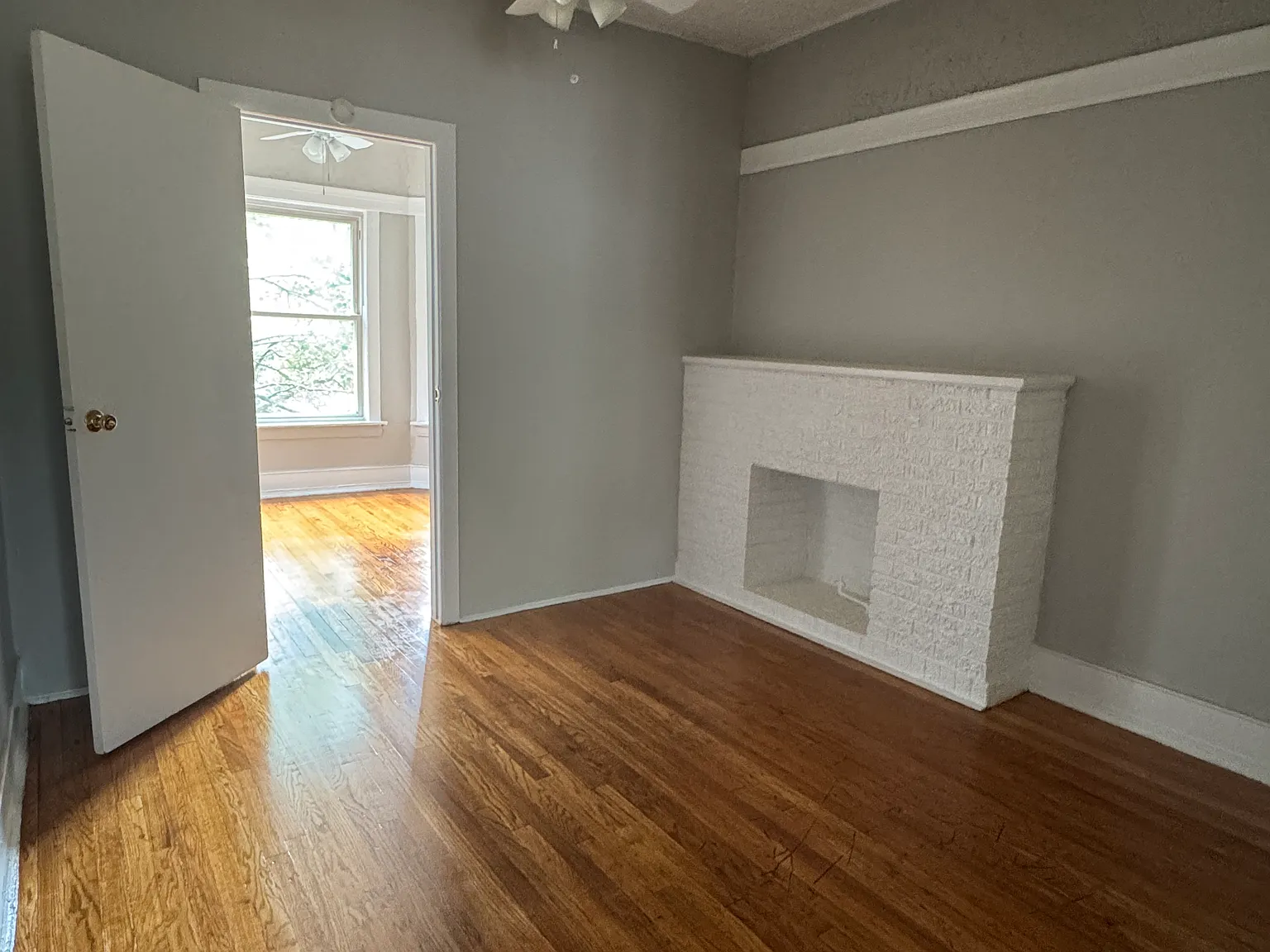 1 bed, 800 sqft, $1,400 — Photo 3