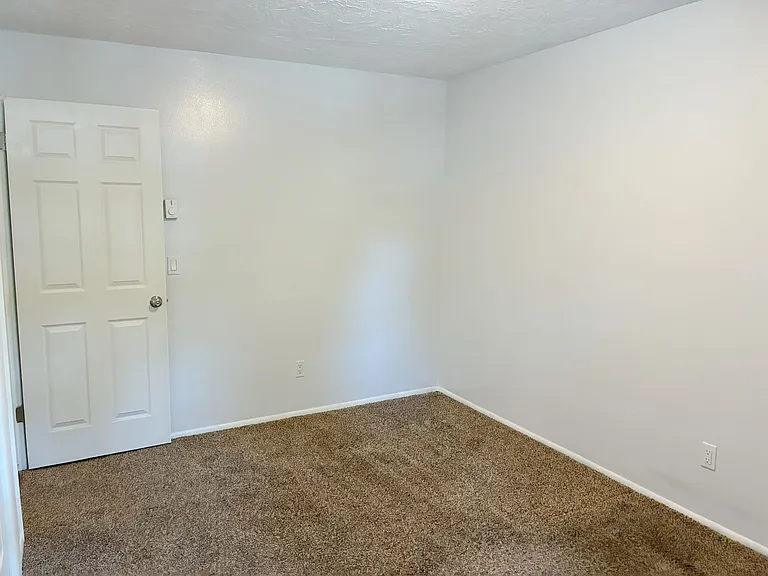 2180 Westcliff Dr — Photo 20