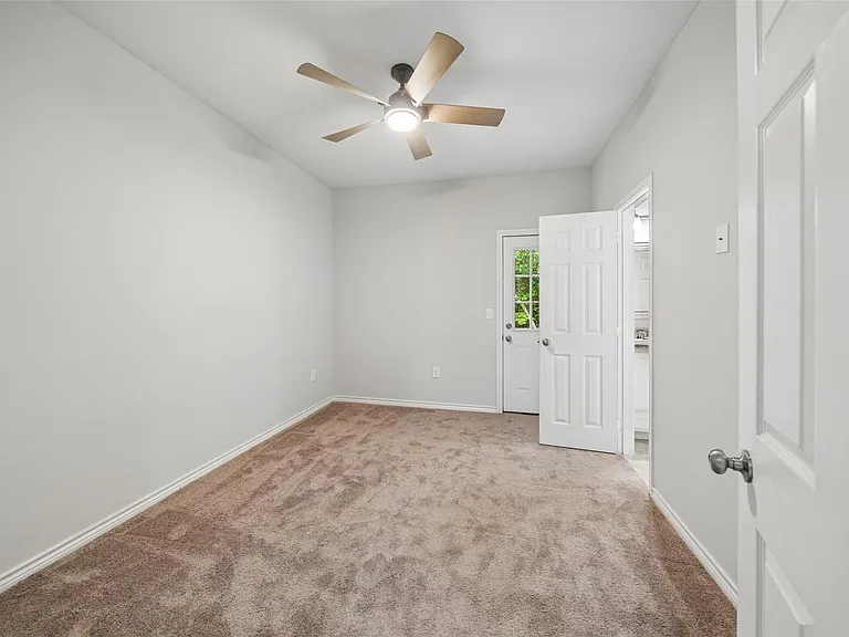 396 Westchase — Photo 17