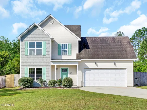 117 Blossom Court, Maple Hill, NC 28454