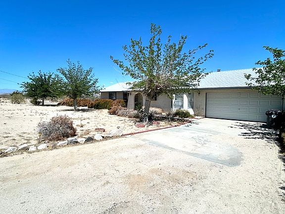 2nd image of 70130 Cottonwood Dr