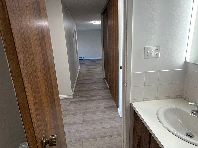 350 Regina St N #302 — Photo 10