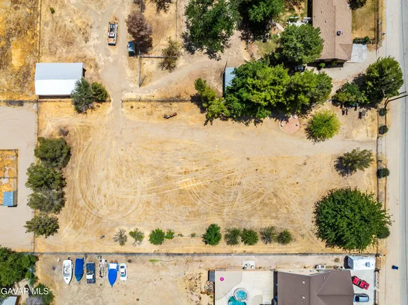 E Avenue S12, Littlerock, CA 93543