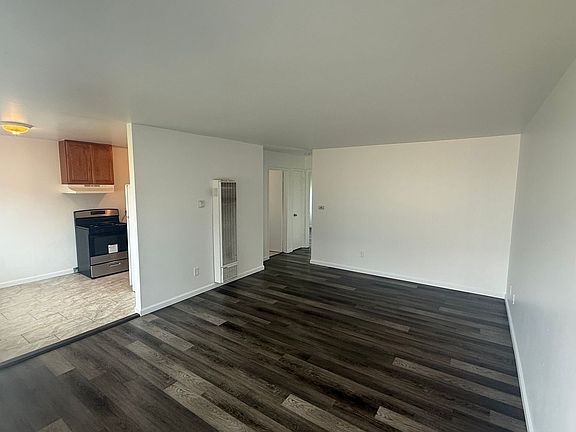 2nd image of 682 S 30th St #D