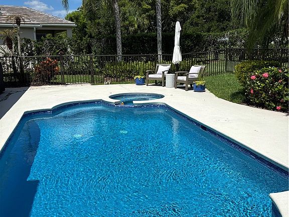 2nd image of 2229 Falls Cir