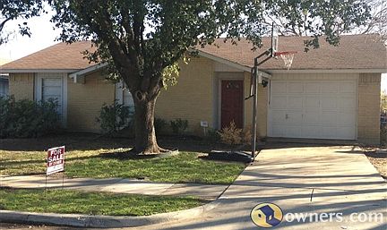 2nd image of 2206 Lockwood Dr