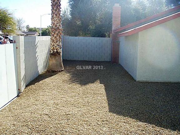5th image of 5532 Blackthorn Dr