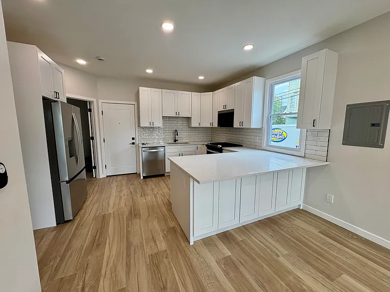 116 Van Riper Ave #1 — Photo 15