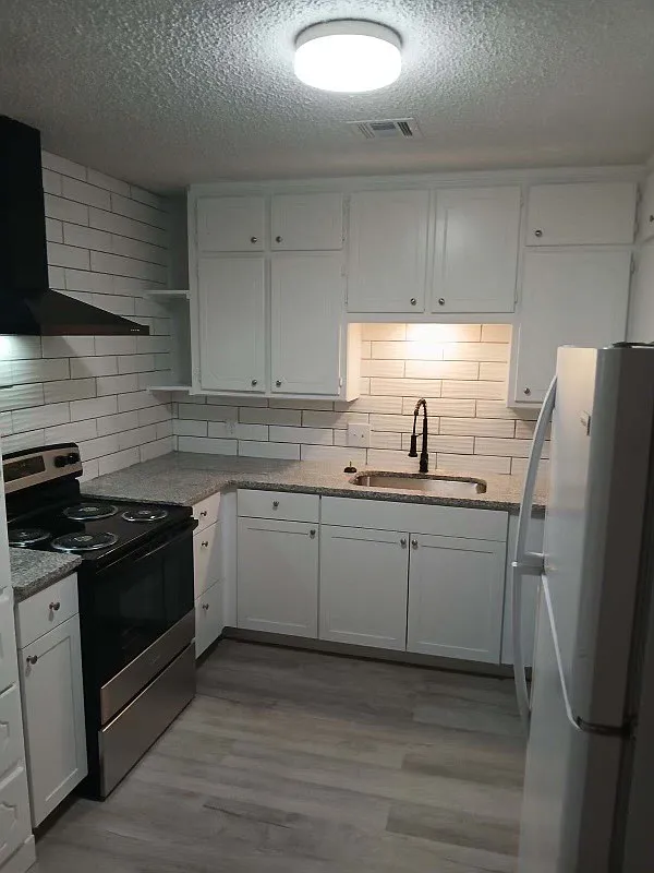1404 North Grand Avenue - 3S — Photo 1